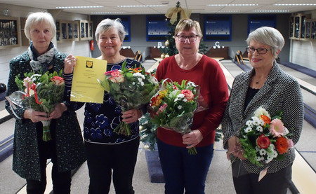 5 Dames kl2 kampioen dkcb 2klein